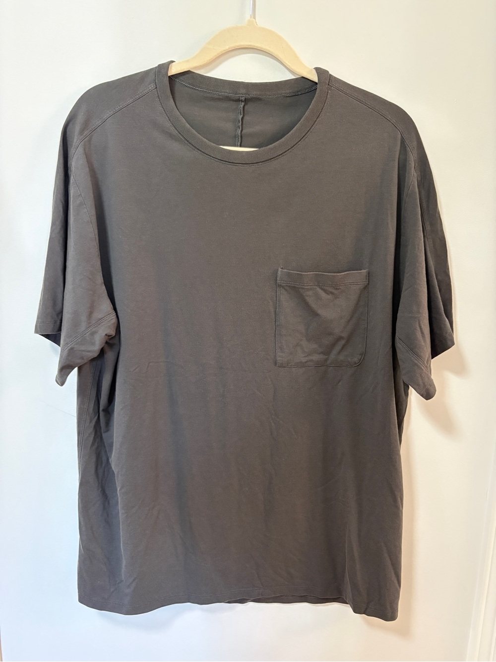 Lululemon The Fundamental Pocket Men's T-Shirt Tee Short Sleeve Grey Colour